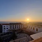 Sun's House * אריסרייה