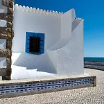 Sun's House דירה